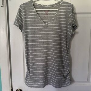Isabel Maternity Gray Striped Short Sleeve Tee Size Medium